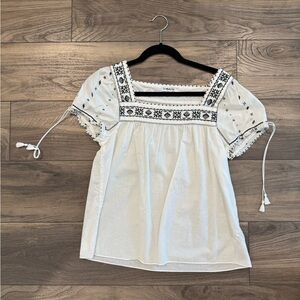 Madewell White Blouse with Black Embroidery size Medium